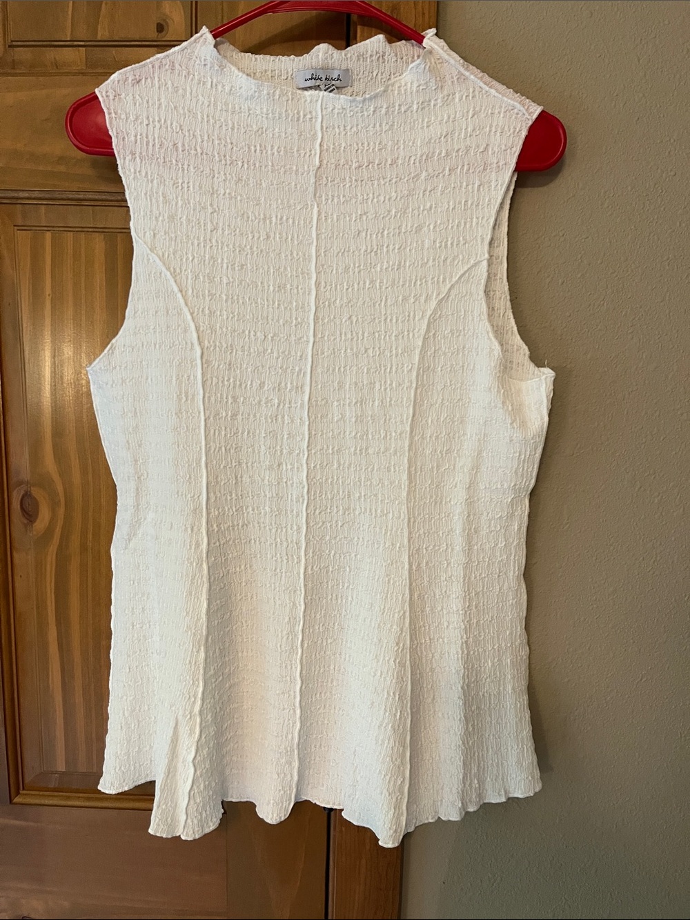 white birch White Textured Sleeveless Tank NWOT